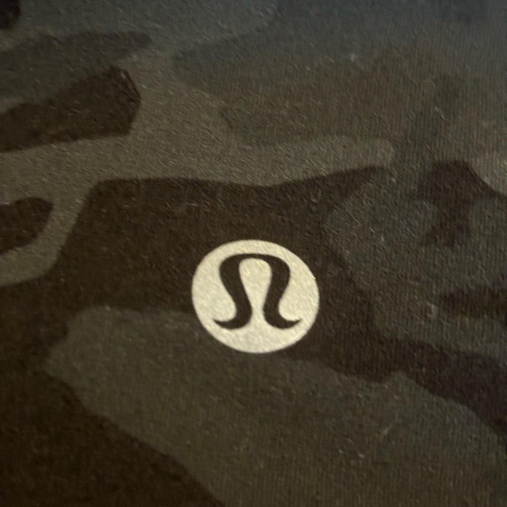 Lululemon Align Pant II‎ *25"
Incognito Camo Multi Green size 2 - Picture 6 of 8